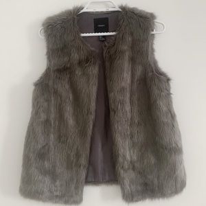 FOREVER 21 GREY BROWN FAUX FUR VEST PERFECT CONDITION SIZE SMALL